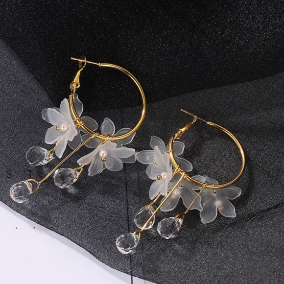 1 LEFT! Gold Hoops/Translucent Flowers Earrings - Picture 3 of 6